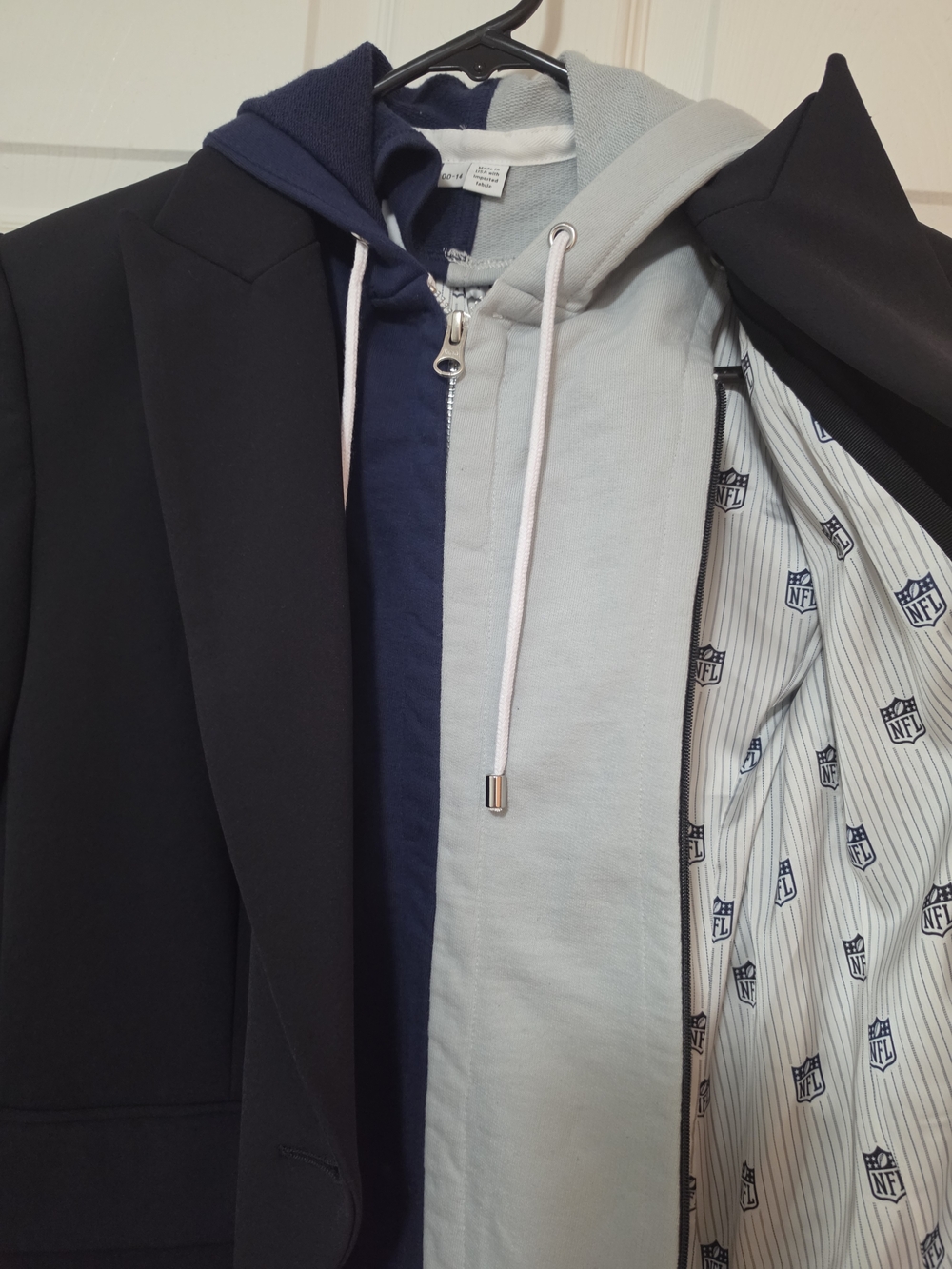 Veronica Beard Navy Patriots Logo Blazer - Picture 2 of 6